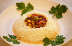 Emergency meals with shelf-stable foods